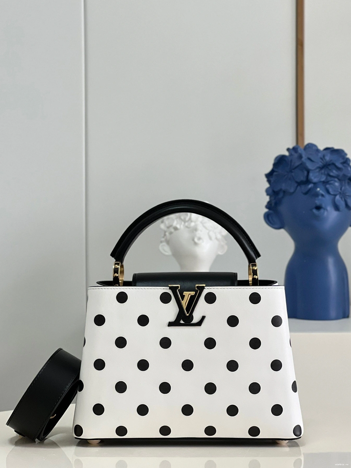 WIS LOUIS BB VUITTON CAPUCINES 0808
